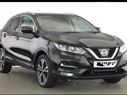 Svart Begagnad 2017 Nissan Qashqai SUV | 165 000 kr (Marknadspris)