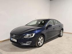 Blå Begagnad 2015 Volvo S60 Momentum Sedan | 139 000 kr (Marknadspris)