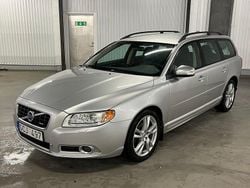 Begagnad 2008 Volvo V70 Momentum Kombi | 42 000 kr (Marknadspris)