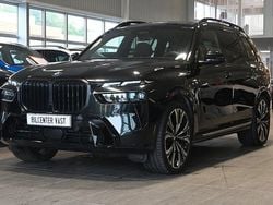 Svart Begagnad 2024 BMW X7 Comfort Edition SUV | 1 199 000 kr