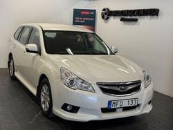 Vit Begagnad 2011 Subaru Legacy Kombi | 79 900 kr (Bra pris)