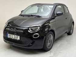 Svart Begagnad 2022 Fiat 500e Cab | 184 900 kr (Superpris)
