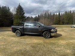 Svart Begagnad 2018 RAM 1500 Pickup | 335 000 kr (Marknadspris)