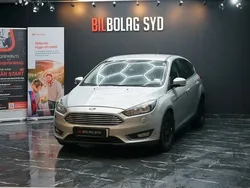 Grå Begagnad 2015 Ford Focus Titanium Halvkombi | 69 900 kr (Bra pris)