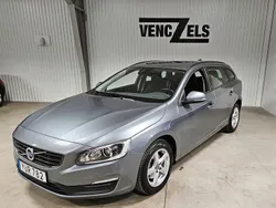 Grå (grå metallic) Begagnad 2017 Volvo V60 Standard Kombi | 199 000 kr (Marknadspris)