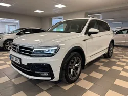 Vit Begagnad 2021 VW Tiguan Allspace R-line SUV | 307 000 kr (Marknadspris)