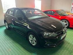 Svart Begagnad 2019 VW Polo Halvkombi | 126 000 kr (Marknadspris)