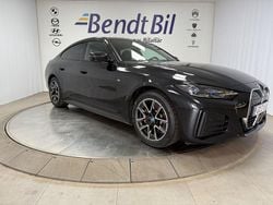 Safirsvart metallic Begagnad 2022 BMW i4 M Sport Sedan | 399 500 kr (Lite dyr)