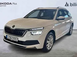 Vit Begagnad 2022 Skoda Kamiq SUV | 234 000 kr