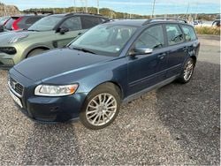 Blå Begagnad 2008 Volvo V50 Kinetic Kombi | 24 500 kr (Bra pris)