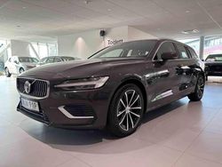 Grå Ny 2024 Volvo V60 Plus Kombi | 619 900 kr