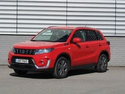 Röd Begagnad 2023 Suzuki Vitara SUV | 289 500 kr (Marknadspris)