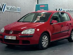Röd Begagnad 2005 VW Golf IV Trendline Halvkombi | 39 900 kr (Lite dyr)