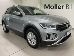 Silver (pyrit silver metallic) Begagnad 2022 VW T-Roc SUV | 210 000 kr (Marknadspris)