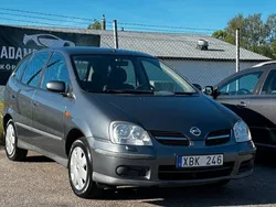 Grå Begagnad 2005 Nissan Almera Tino Minibuss | 29 900 kr
