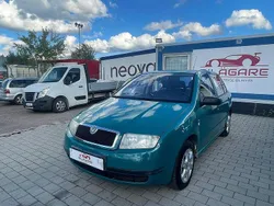 Grön Begagnad 2002 Skoda Fabia Halvkombi | 14 900 kr (Marknadspris)