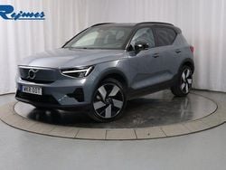 Grå Begagnad 2023 Volvo XC40 Core SUV | 334 900 kr