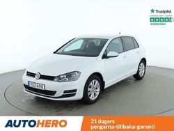Vit Begagnad 2016 VW Golf VII Halvkombi | 140 000 kr (Marknadspris)