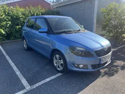 Blå Begagnad 2014 Skoda Fabia Ambiente Halvkombi | 59 000 kr (Marknadspris)