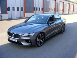 Begagnad 2020 Volvo S60 Sedan | 380 000 kr