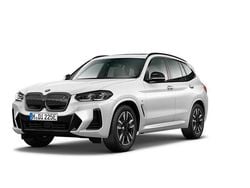 Mineralvit metallic Begagnad 2024 BMW iX3 Shadowline SUV | 574 500 kr (Bra pris)