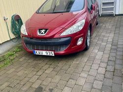 Röd Begagnad 2009 Peugeot 308 Kombi | 45 000 kr (Marknadspris)