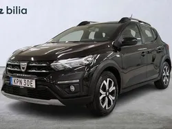 Svart Begagnad 2022 Dacia Sandero Comfort Halvkombi | 129 000 kr (Marknadspris)