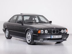 Svart Begagnad 1994 BMW M5 Sedan | 599 900 kr