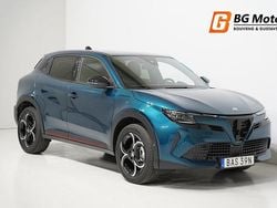 Blå Begagnad 2024 Alfa Romeo Junior SUV | 329 900 kr