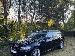 Svart Begagnad 2012 BMW 318 Kombi | 68 000 kr (Superpris)