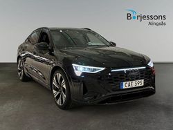 Svart Begagnad 2024 Audi Q8 e-tron S-Line SUV | 699 900 kr (Marknadspris)