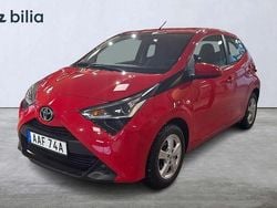 Röd Begagnad 2019 Toyota Aygo Play Halvkombi | 139 900 kr (Lite dyr)