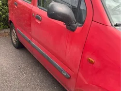 Röd Begagnad 2000 Suzuki Wagon R+ Kombi | 5 000 kr