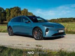 Mörkblå (blå) Begagnad 2023 Nio ET5 Sedan | 411 900 kr