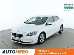 Vit Begagnad 2014 Volvo V40 Momentum Halvkombi | 104 000 kr (Marknadspris)