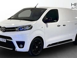 Vit (white) Begagnad 2020 Toyota Proace Van | 262 375 kr (Dyr)