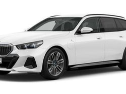 Vit Begagnad 2024 BMW 530e Shadowline Kombi | 701 200 kr