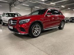 Röd Begagnad 2017 Mercedes GLC220 AMG line SUV | 289 000 kr (Marknadspris)
