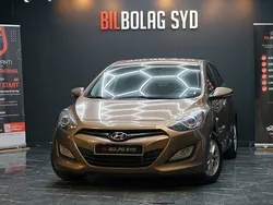 Ljusbrun Begagnad 2013 Hyundai i30 Halvkombi | 98 500 kr (Lite dyr)