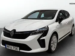 Vit (white) Begagnad 2024 Renault Clio V Evolution Halvkombi | 209 900 kr (Bra pris)