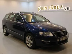 Mörkblå (blå) Begagnad 2009 VW Passat Sportline Kombi | 69 900 kr