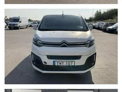 Vit Begagnad 2017 Citroën Jumpy Minibuss | 48 000 kr