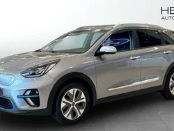 Grå (grey) Begagnad 2021 Kia e-Niro Advance SUV | 249 900 kr (Marknadspris)