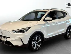 Vit (white) Begagnad 2022 MG ZS Luxury Sedan | 264 900 kr (Superpris)