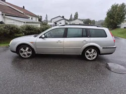 Silver Begagnad 2003 Ford Mondeo Kombi | 21 000 kr