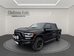 Svart Begagnad 2023 RAM 1500 Pickup | 931 250 kr