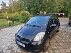 Svart Begagnad 2010 Toyota Yaris Halvkombi | 50 000 kr (Marknadspris)