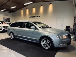 Ljusblå Begagnad 2011 Skoda Superb Elegance Kombi | 49 900 kr (Marknadspris)