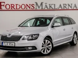 Silver Begagnad 2014 Skoda Superb Elegance Kombi | 83 900 kr (Marknadspris)