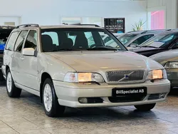 Ljusgrå Begagnad 1999 Volvo V70 Kombi | 49 000 kr (Dyr)